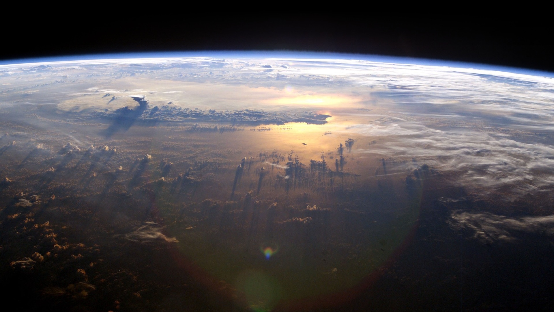 Analysing and amplifying solutions to help save and heal the planet.